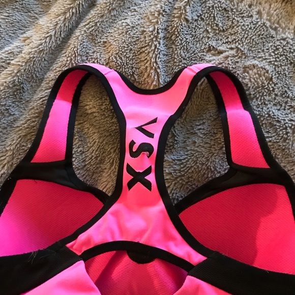 Victorias Secret pink padded sports bra - Picture 2 of 2